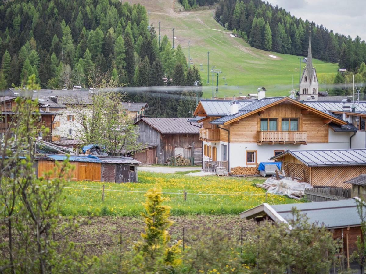 Ciasa Lino Aloch Apartment Pozza di Fassa Bagian luar foto