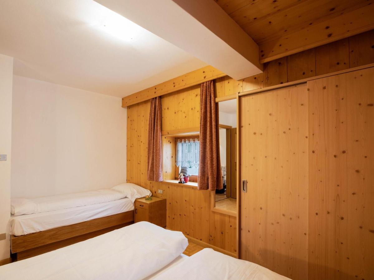 Ciasa Lino Aloch Apartment Pozza di Fassa Bagian luar foto