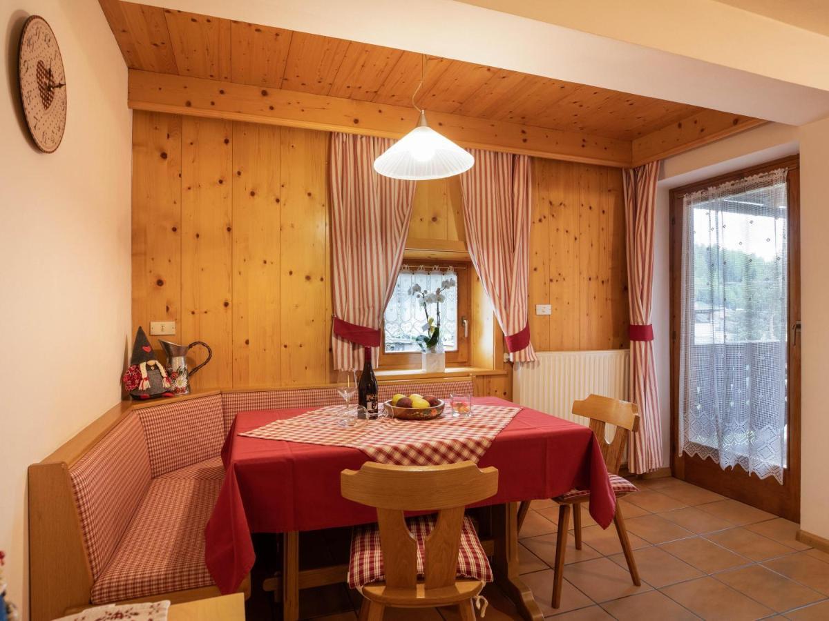 Ciasa Lino Aloch Apartment Pozza di Fassa Bagian luar foto