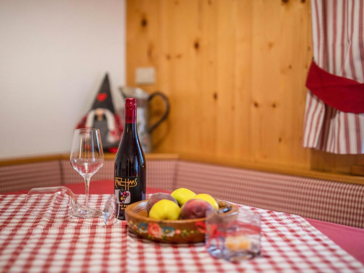 Ciasa Lino Aloch Apartment Pozza di Fassa Bagian luar foto